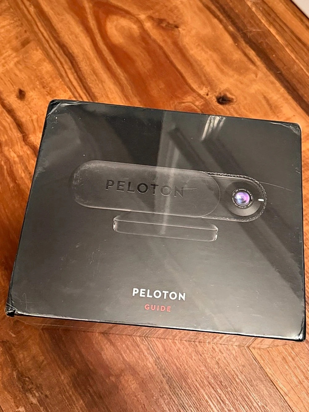 Peloton Guide Black